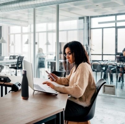 Эргономичная подставка для ноутбука