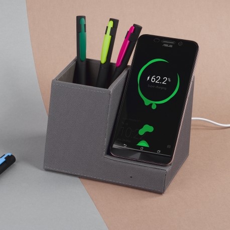 Беспроводная зарядная станция-органайзер