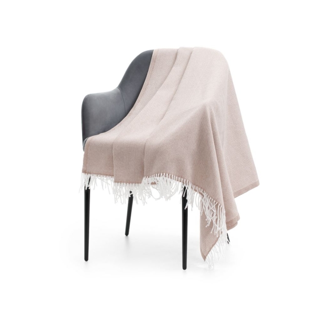 Уютный плед из шерсти