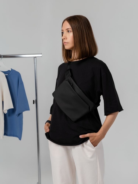 Сумки на пояс с логотипом