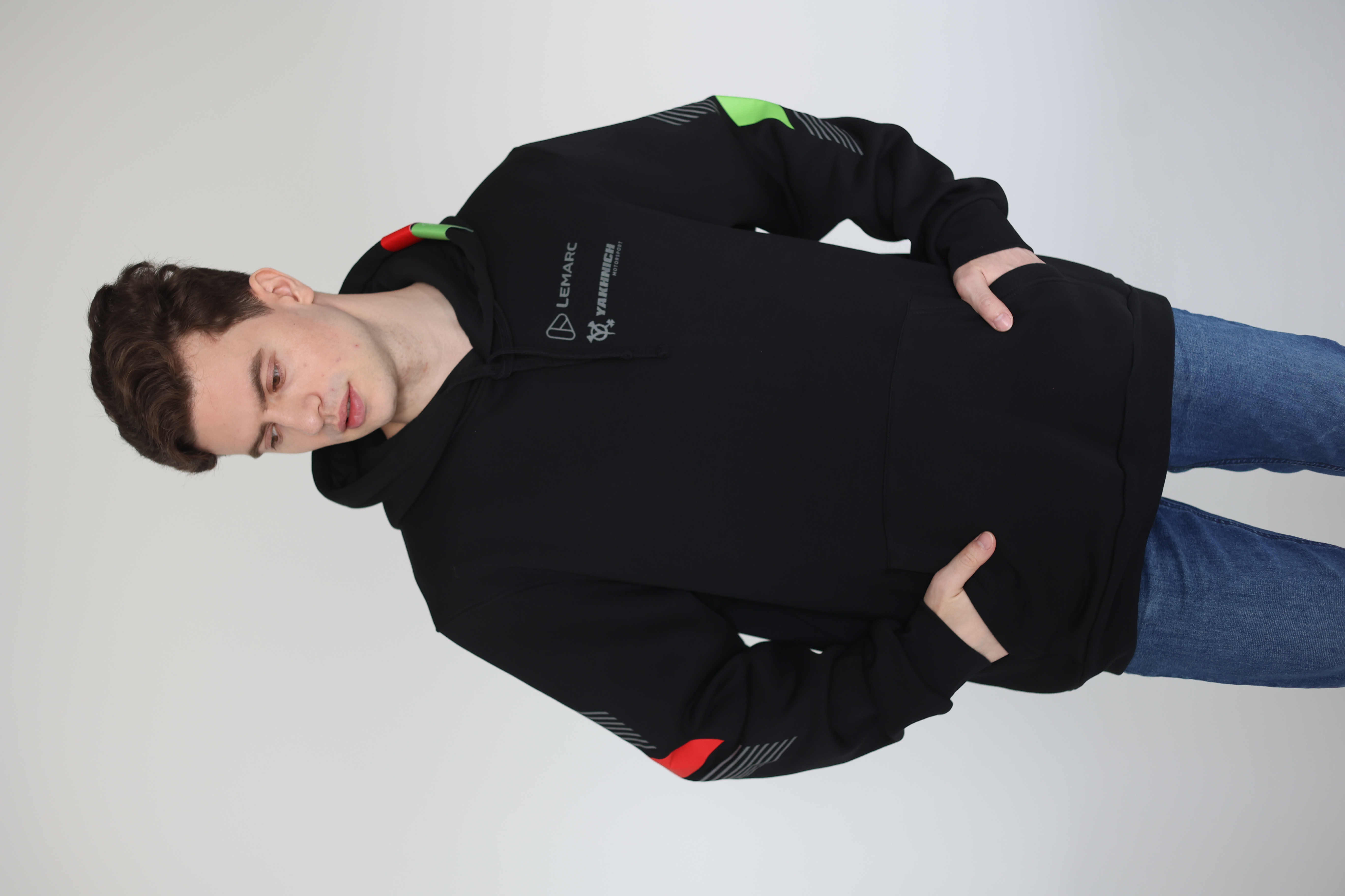 Черные толстовки с логотипом